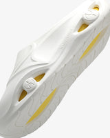 #Color_White/Yellow